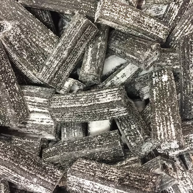 Salmiakkipalkki 50g - Salmiakki irtokarkit - 10430 - 1