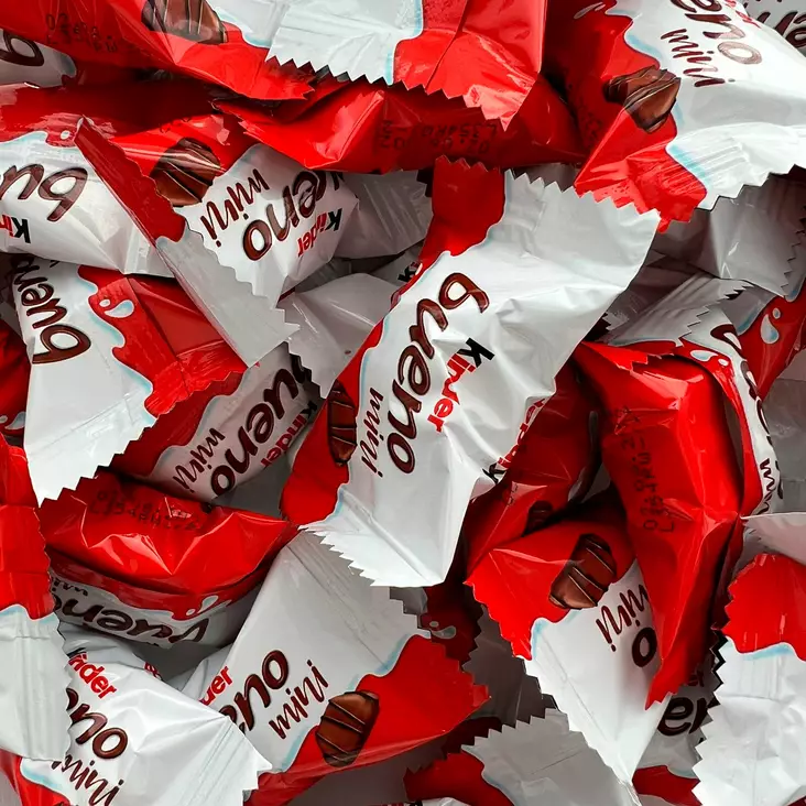 Kinder Bueno Mini 50g - Kääreelliset karkit - 10981 - 2