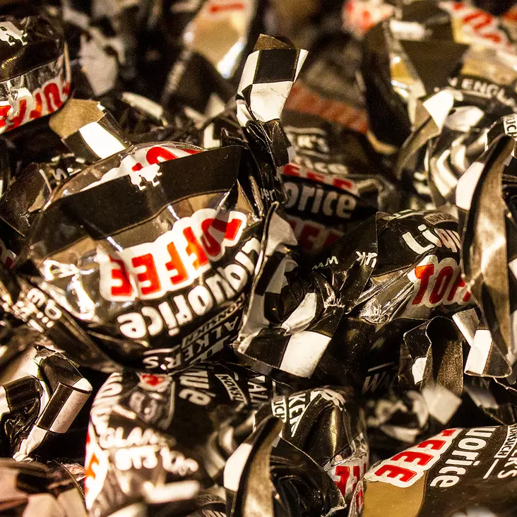 Walker's Lakritsi 50g - Kääreelliset karkit - 16022 - 1