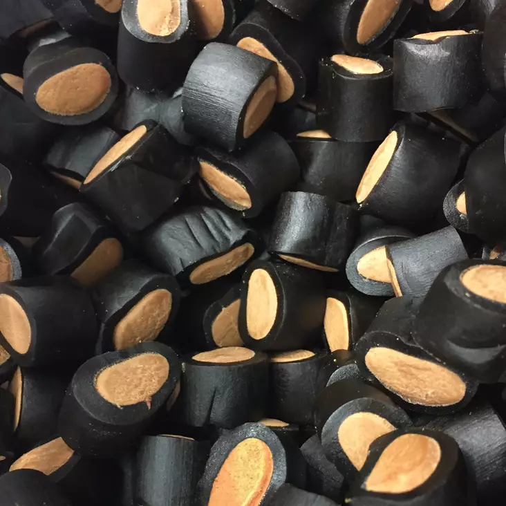 Suklaatäytelaku 50g - Lakritsi irtokarkit - 10116 - 1